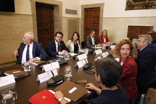 Catalan and Spanish governments meet in first bilateral summit in 7 years (by ACN)